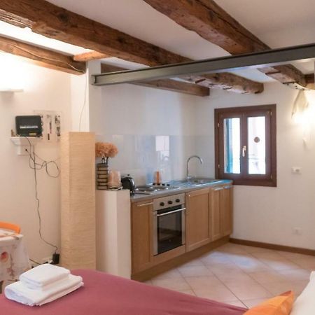In The Heart Of Biennale Ac Wi-Fi Apartment Venice Ngoại thất bức ảnh