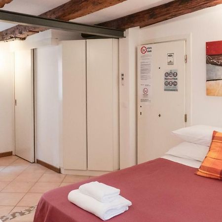 In The Heart Of Biennale Ac Wi-Fi Apartment Venice Ngoại thất bức ảnh
