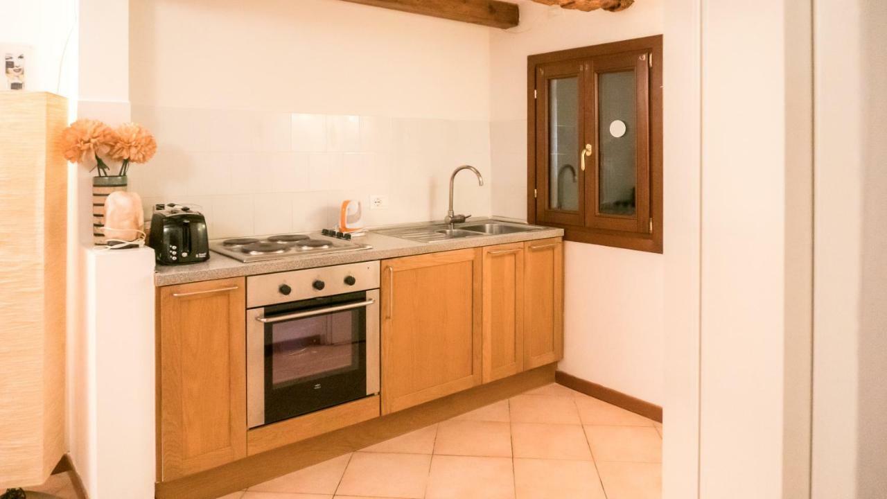 In The Heart Of Biennale Ac Wi-Fi Apartment Venice Ngoại thất bức ảnh